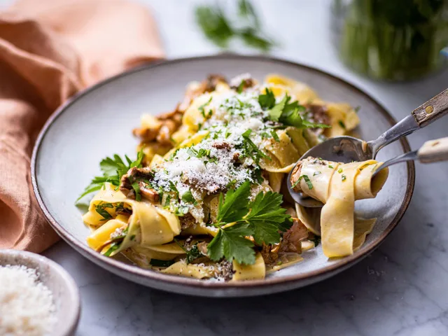 Pappardelle i krämig svampsås